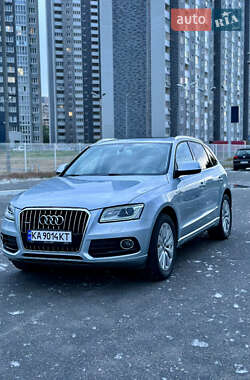Внедорожник / Кроссовер Audi Q5 2012 в 