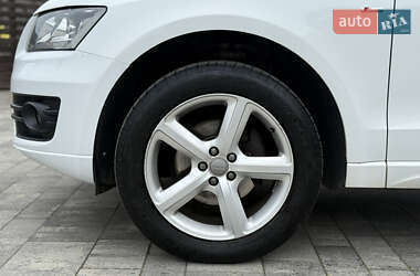 Внедорожник / Кроссовер Audi Q5 2012 в 