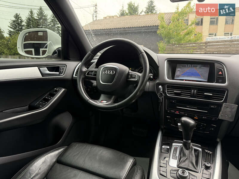 Внедорожник / Кроссовер Audi Q5 2012 в Тячеве