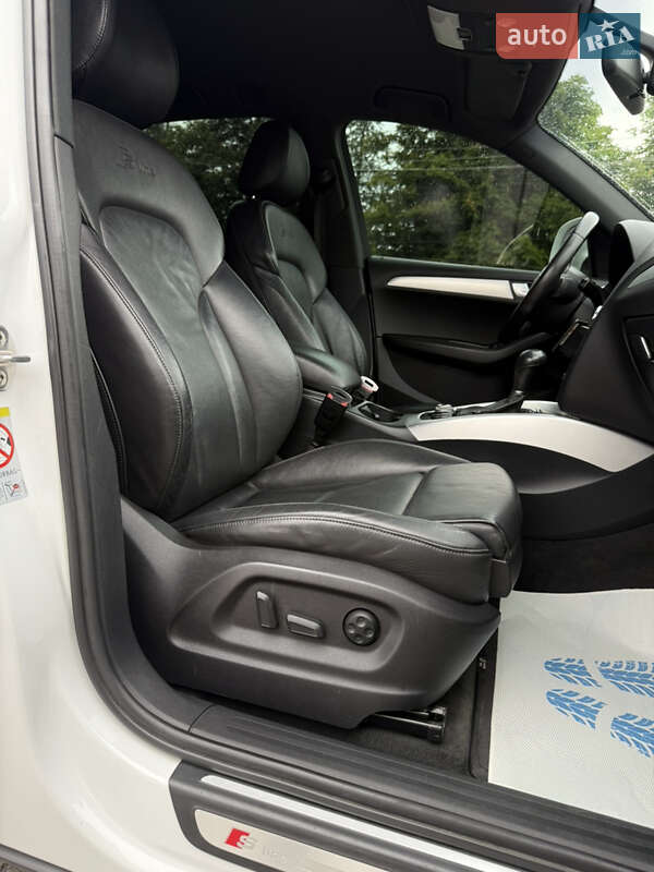 Внедорожник / Кроссовер Audi Q5 2012 в Тячеве
