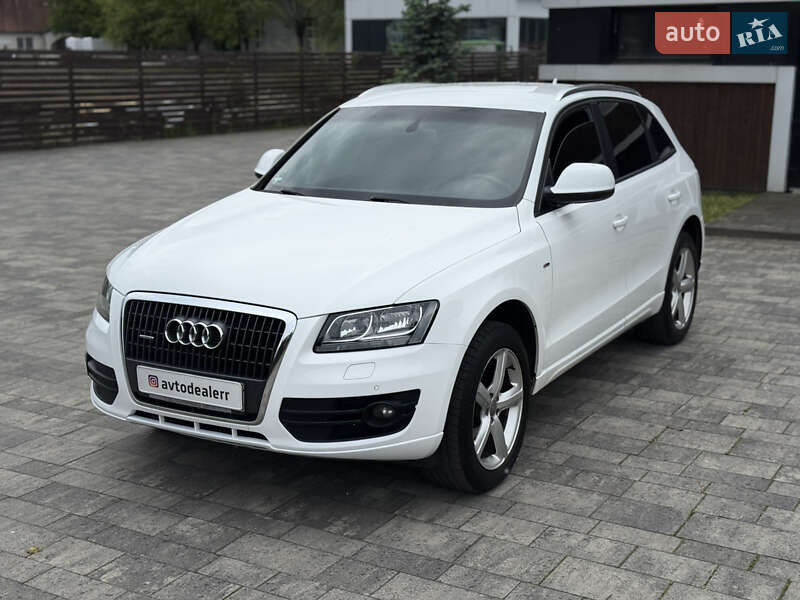 Внедорожник / Кроссовер Audi Q5 2012 в Тячеве