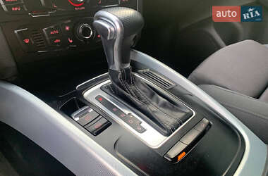 Внедорожник / Кроссовер Audi Q5 2010 в 