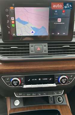 Внедорожник / Кроссовер Audi Q5 2021 в 