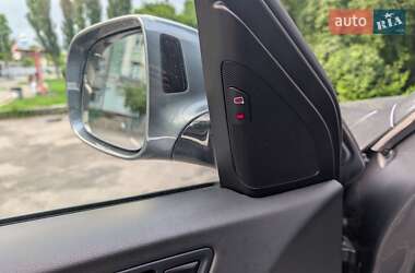 Позашляховик / Кросовер Audi Q5 2015 в 