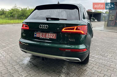 Внедорожник / Кроссовер Audi Q5 2017 в 