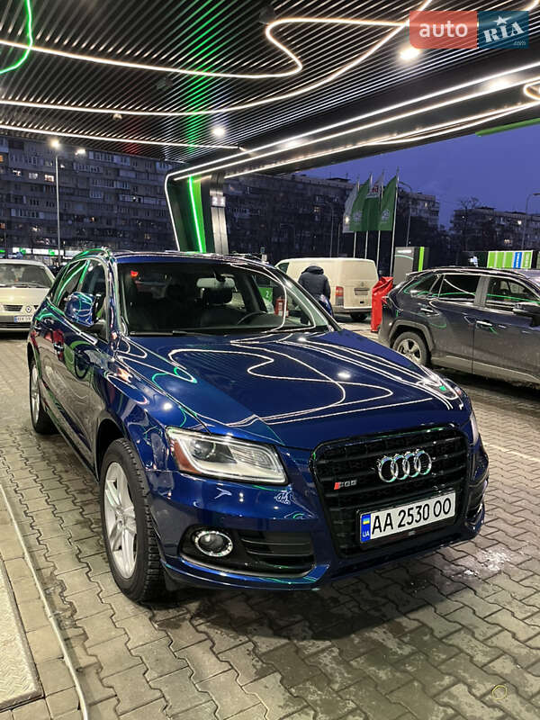 Внедорожник / Кроссовер Audi Q5 2012 в Киеве