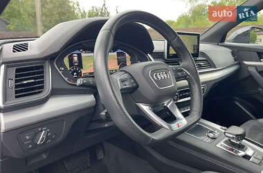 Внедорожник / Кроссовер Audi Q5 2020 в 