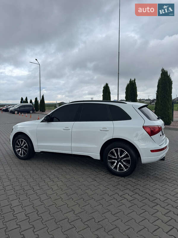 Внедорожник / Кроссовер Audi Q5 2012 в Ровно