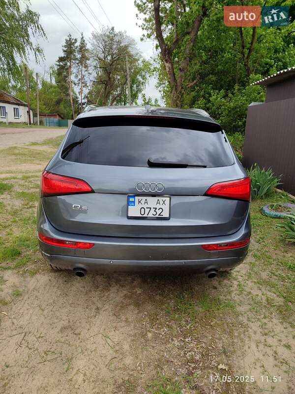 Внедорожник / Кроссовер Audi Q5 2012 в Семеновке