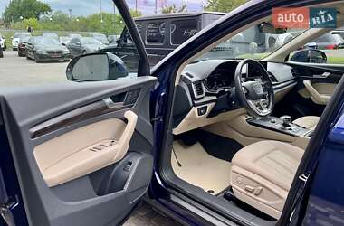 Позашляховик / Кросовер Audi Q5 2017 в 