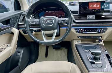 Позашляховик / Кросовер Audi Q5 2017 в 
