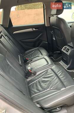 Внедорожник / Кроссовер Audi Q5 2012 в 
