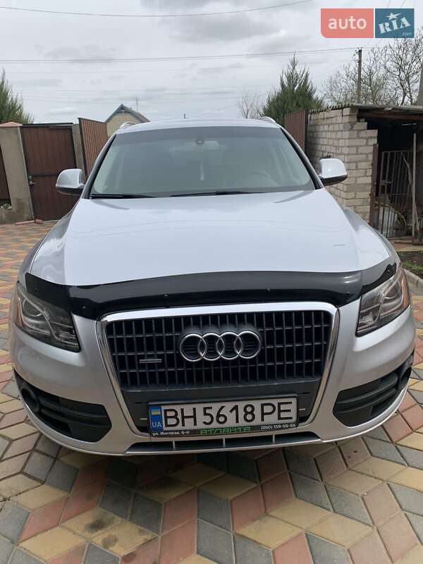 Внедорожник / Кроссовер Audi Q5 2012 в 