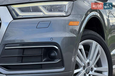 Внедорожник / Кроссовер Audi Q5 2017 в 
