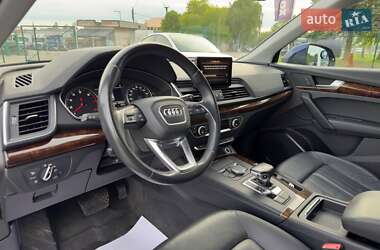 Внедорожник / Кроссовер Audi Q5 2017 в 