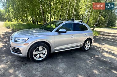 Внедорожник / Кроссовер Audi Q5 2018 в 