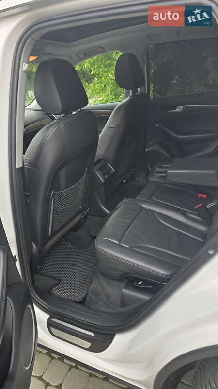 Внедорожник / Кроссовер Audi Q5 2012 в Хмельницком