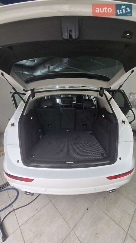 Внедорожник / Кроссовер Audi Q5 2012 в Хмельницком