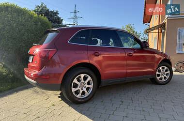 Внедорожник / Кроссовер Audi Q5 2011 в 