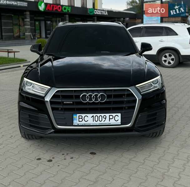 Внедорожник / Кроссовер Audi Q5 2017 в Виноградове