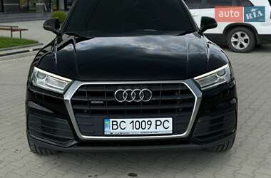 Внедорожник / Кроссовер Audi Q5 2017 в 