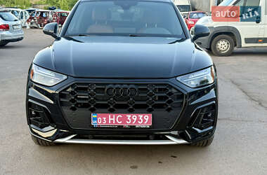 Внедорожник / Кроссовер Audi Q5 2021 в 
