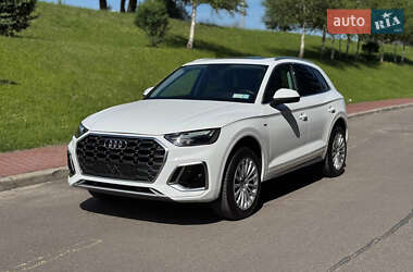 Позашляховик / Кросовер Audi Q5 2021 в Києві