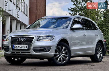 Внедорожник / Кроссовер Audi Q5 2009 в 