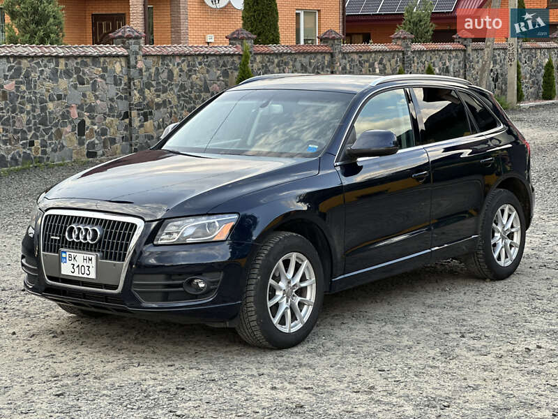 Позашляховик / Кросовер Audi Q5 2010 в 