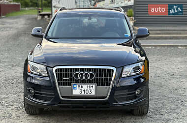 Позашляховик / Кросовер Audi Q5 2010 в 