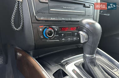 Позашляховик / Кросовер Audi Q5 2010 в 