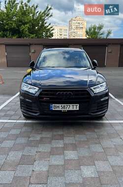 Внедорожник / Кроссовер Audi Q5 2017 в 