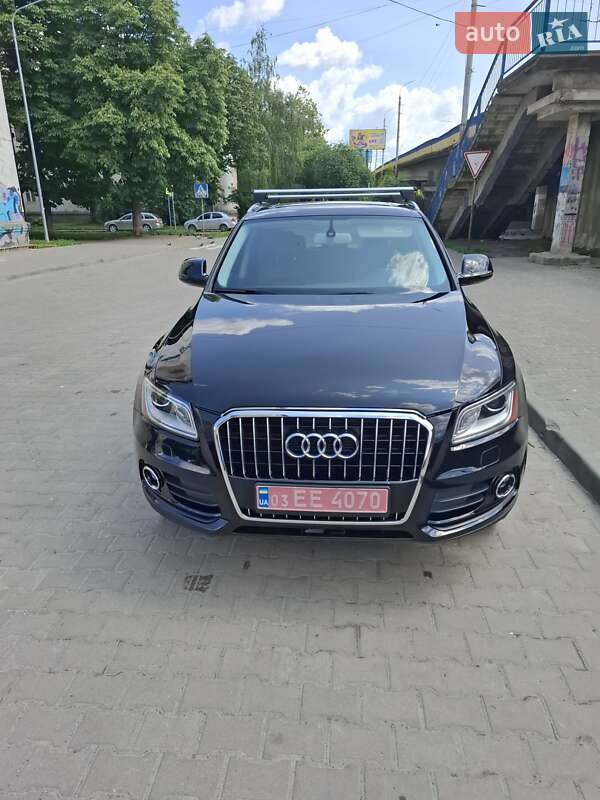 Внедорожник / Кроссовер Audi Q5 2016 в 