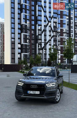 Внедорожник / Кроссовер Audi Q5 2019 в 