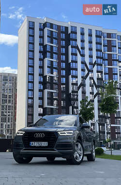 Позашляховик / Кросовер Audi Q5 2019 в Івано-Франківську