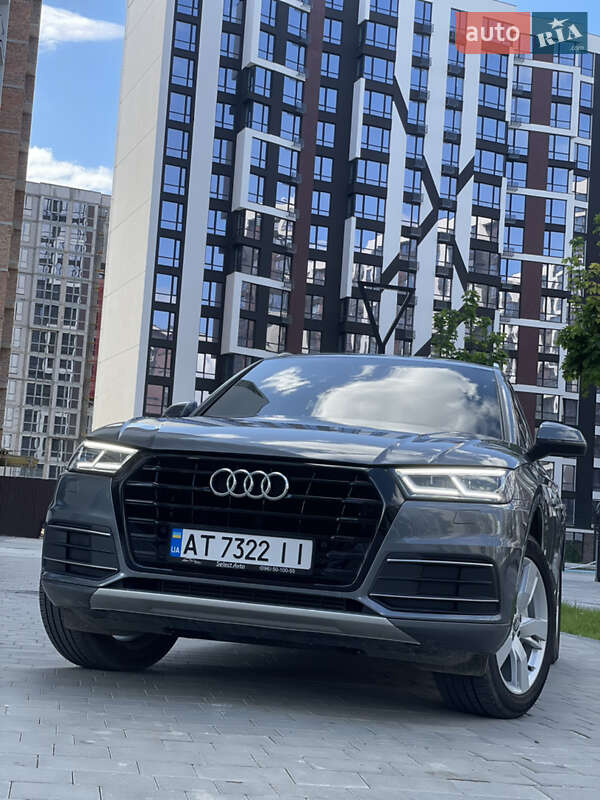 Внедорожник / Кроссовер Audi Q5 2019 в Ивано-Франковске