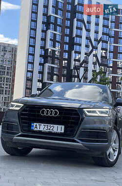 Внедорожник / Кроссовер Audi Q5 2019 в 
