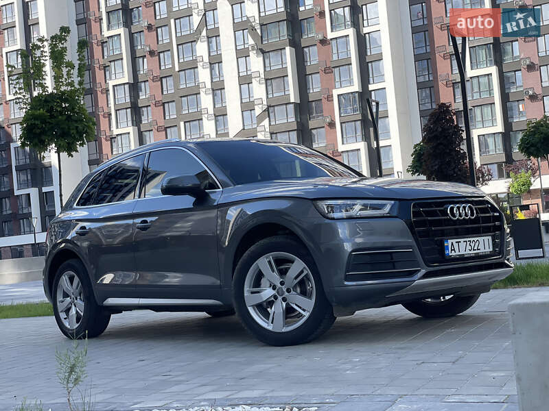 Внедорожник / Кроссовер Audi Q5 2019 в Ивано-Франковске