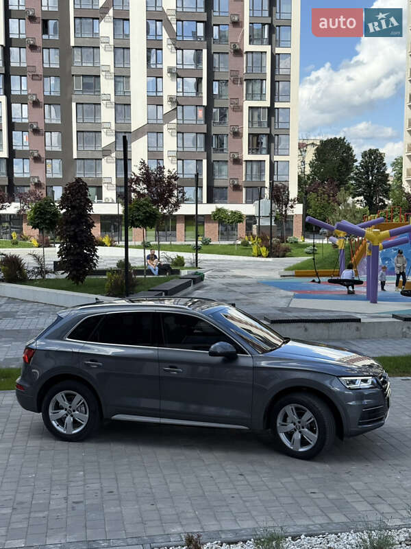 Внедорожник / Кроссовер Audi Q5 2019 в Ивано-Франковске