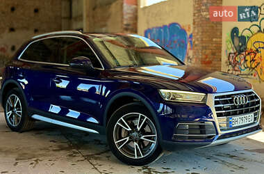 Внедорожник / Кроссовер Audi Q5 2017 в 