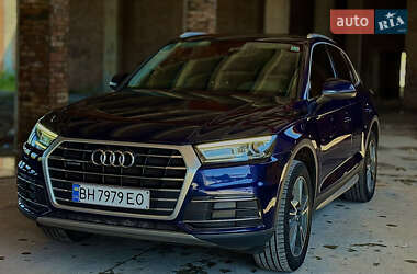 Внедорожник / Кроссовер Audi Q5 2017 в 