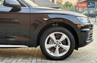 Внедорожник / Кроссовер Audi Q5 2020 в 