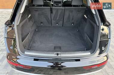 Внедорожник / Кроссовер Audi Q5 2020 в 