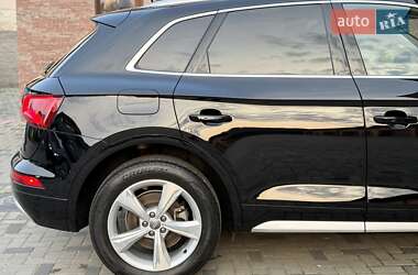 Внедорожник / Кроссовер Audi Q5 2020 в 