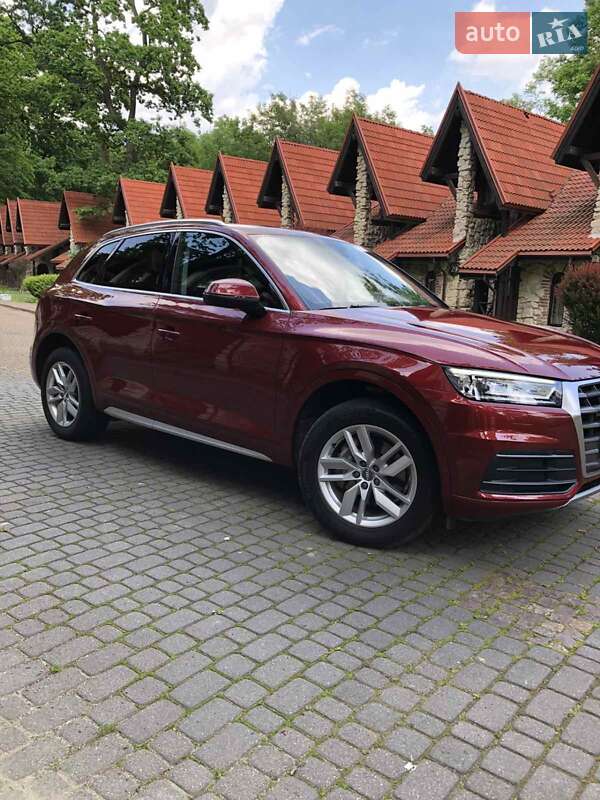 Внедорожник / Кроссовер Audi Q5 2020 в Львове