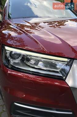 Внедорожник / Кроссовер Audi Q5 2020 в 