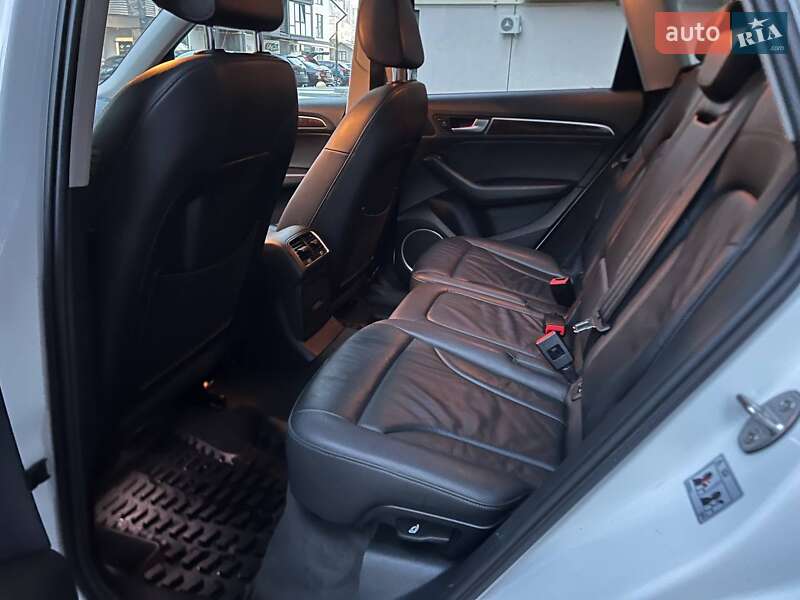 Внедорожник / Кроссовер Audi Q5 2016 в Хмельницком