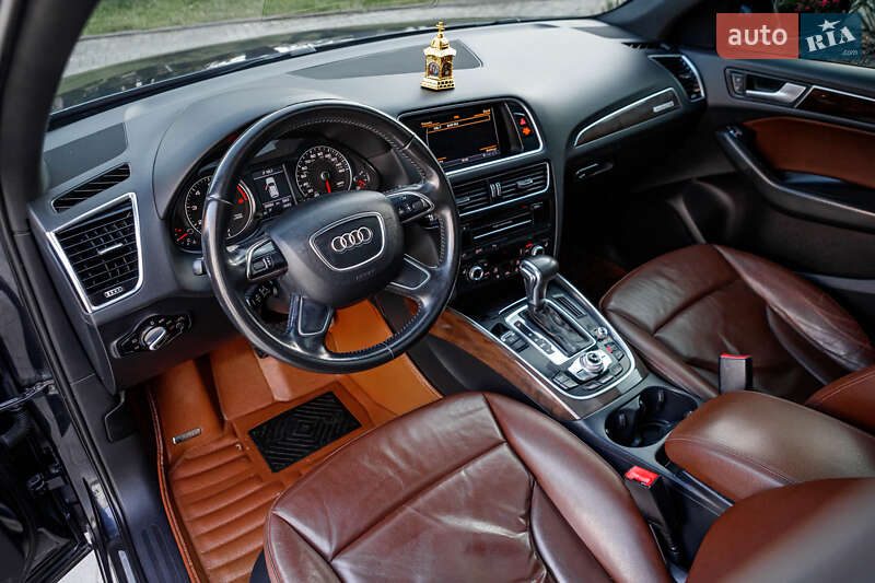 Внедорожник / Кроссовер Audi Q5 2012 в Баре