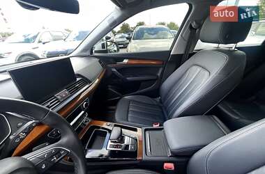 Внедорожник / Кроссовер Audi Q5 2020 в 