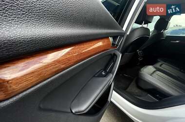 Внедорожник / Кроссовер Audi Q5 2020 в 